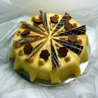 klassische Marzipantorte